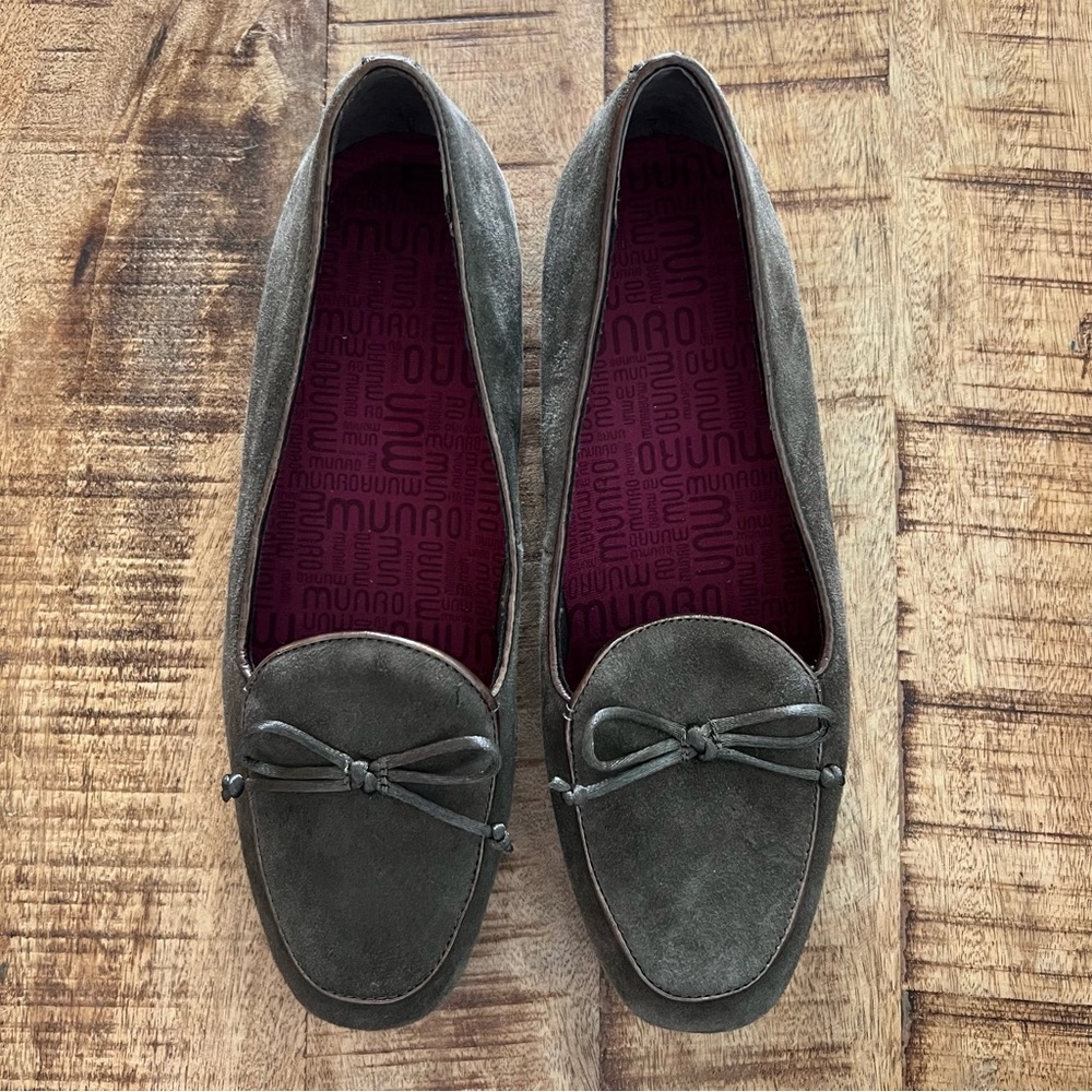 Munro Leather Loafers – Size 7.5W
